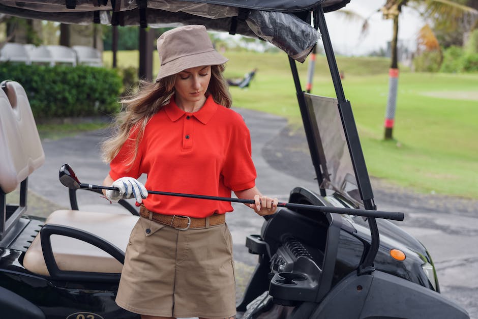 can you drive a golf cart in the rain_1